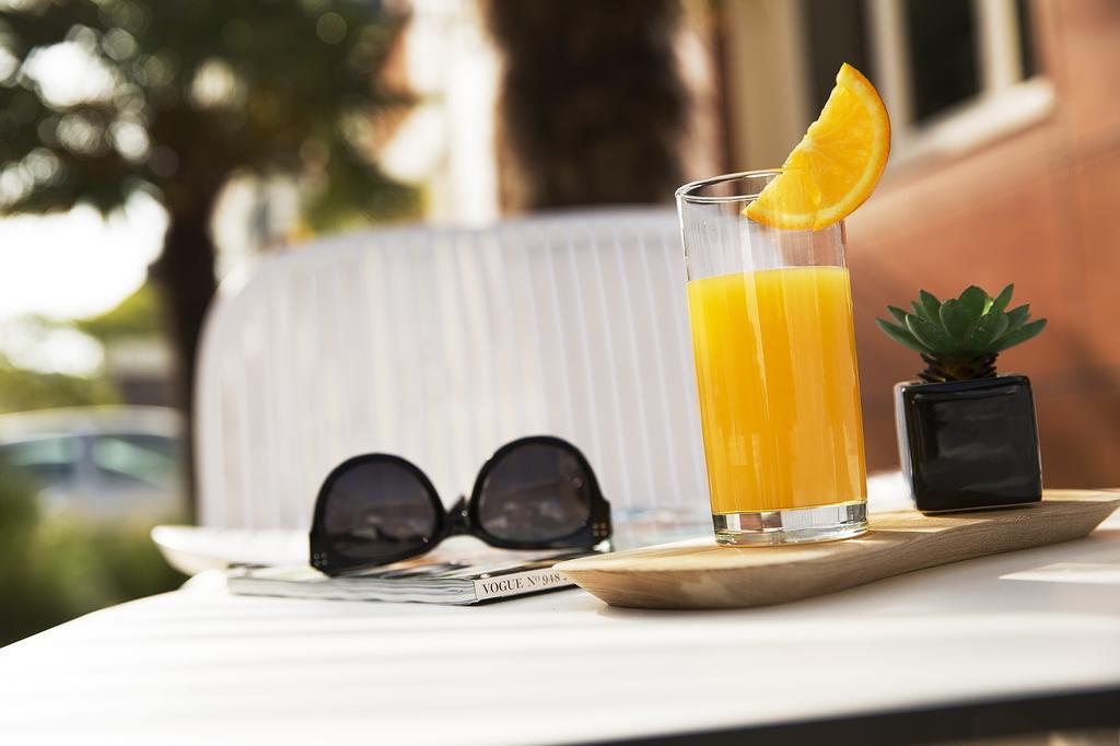 Hotel Escale Oceania لوريا المظهر الخارجي الصورة
